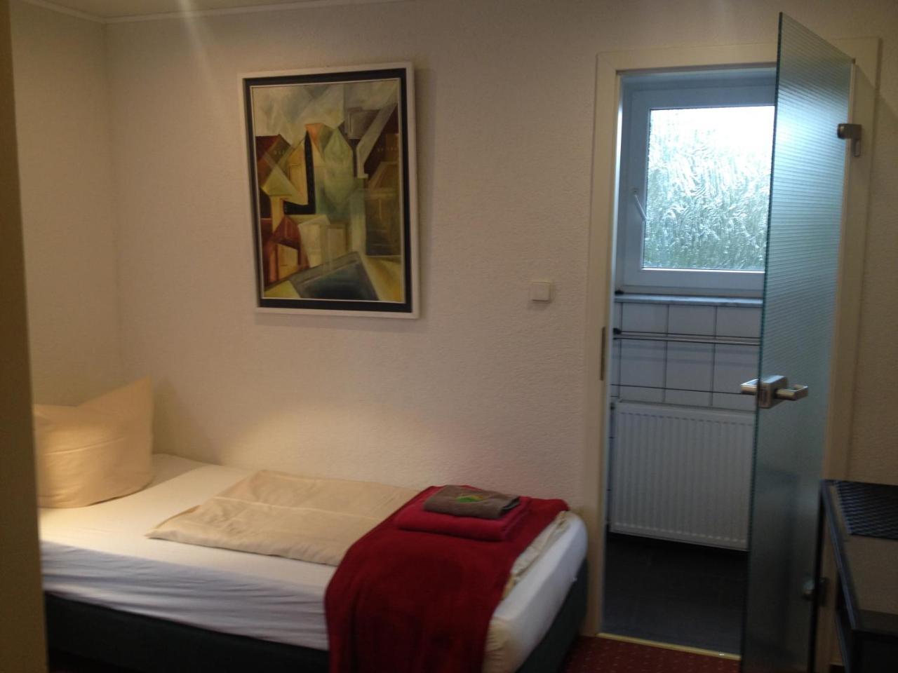 Hotel Saarland Lebach Exterior photo