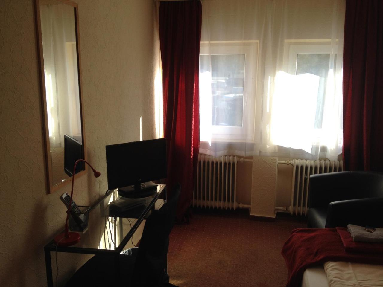Hotel Saarland Lebach Exterior photo