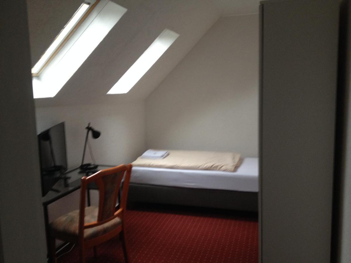 Hotel Saarland Lebach Exterior photo